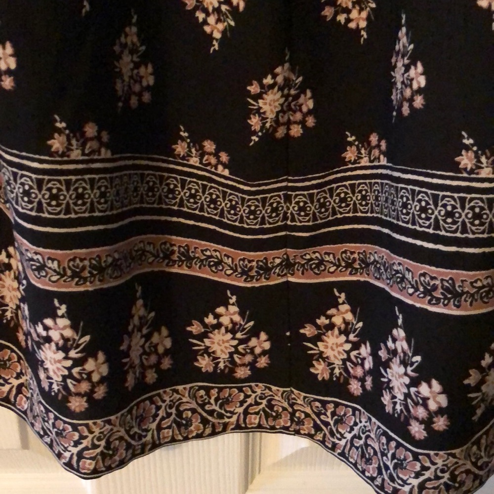 Beautiful xhilaration black flowy dresssz Sz - Picture 5 of 6